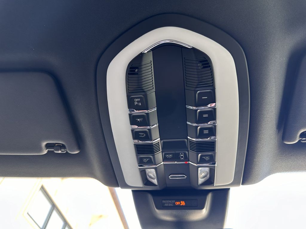 2021 Porsche Macan Image 59