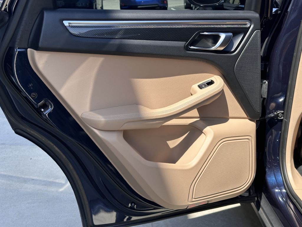2021 Porsche Macan Image 79