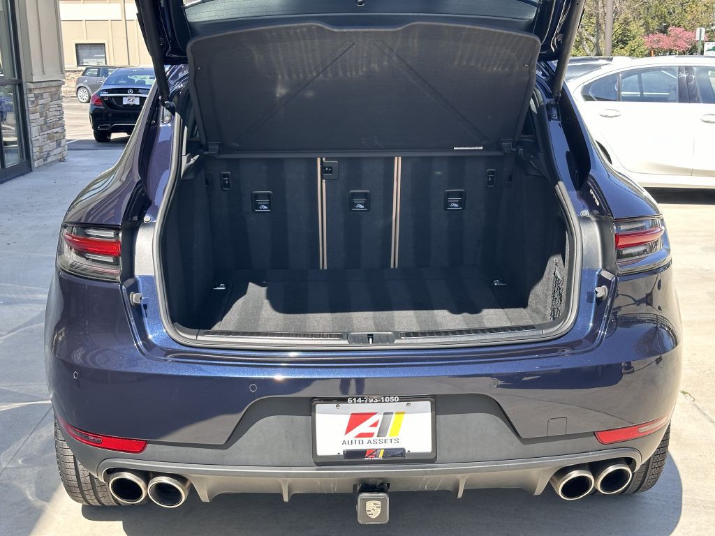 2021 Porsche Macan Image 95