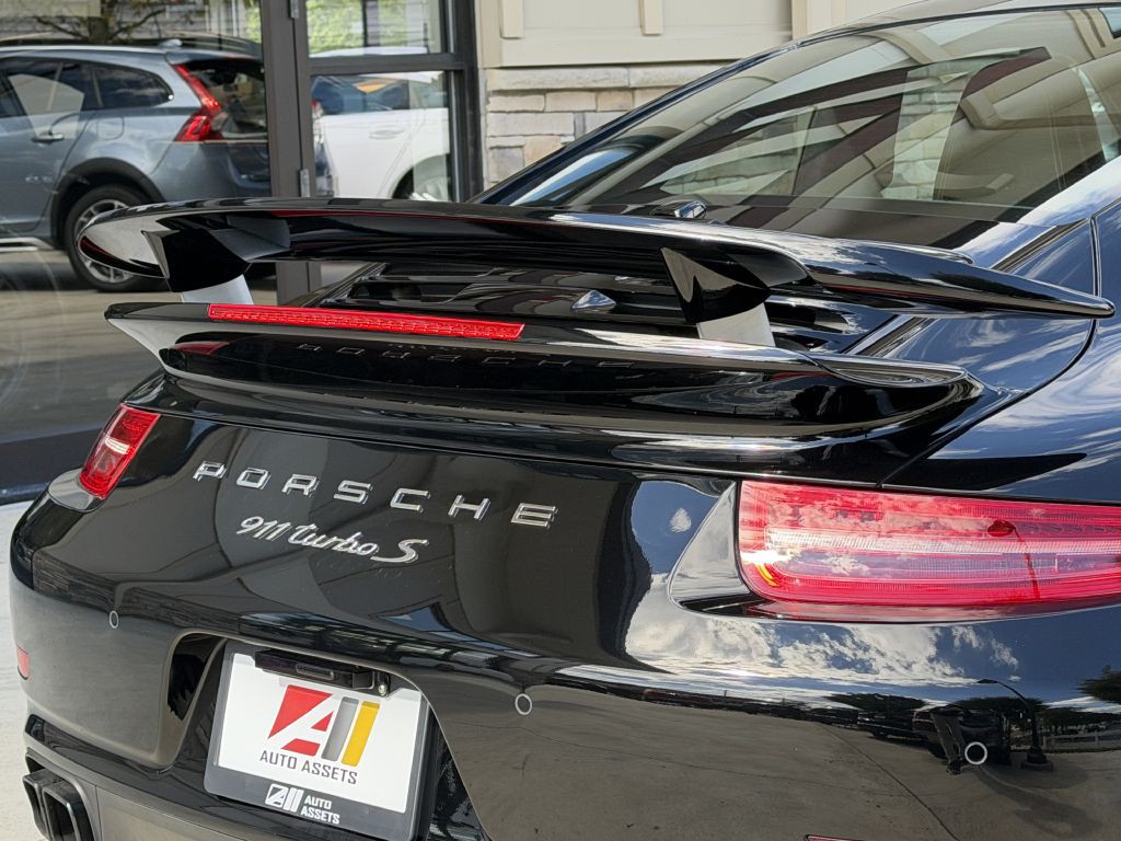 2014 Porsche 911 Image 17