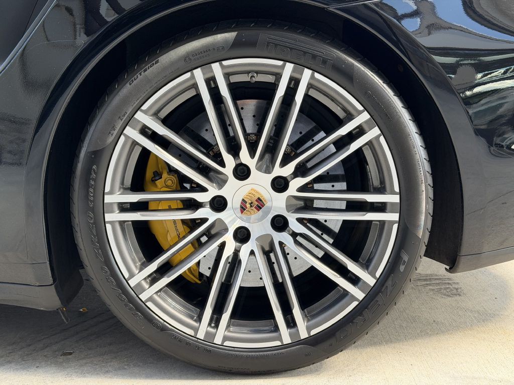 2014 Porsche 911 Image 20