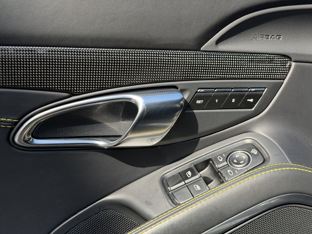 2014 Porsche 911 Image 26