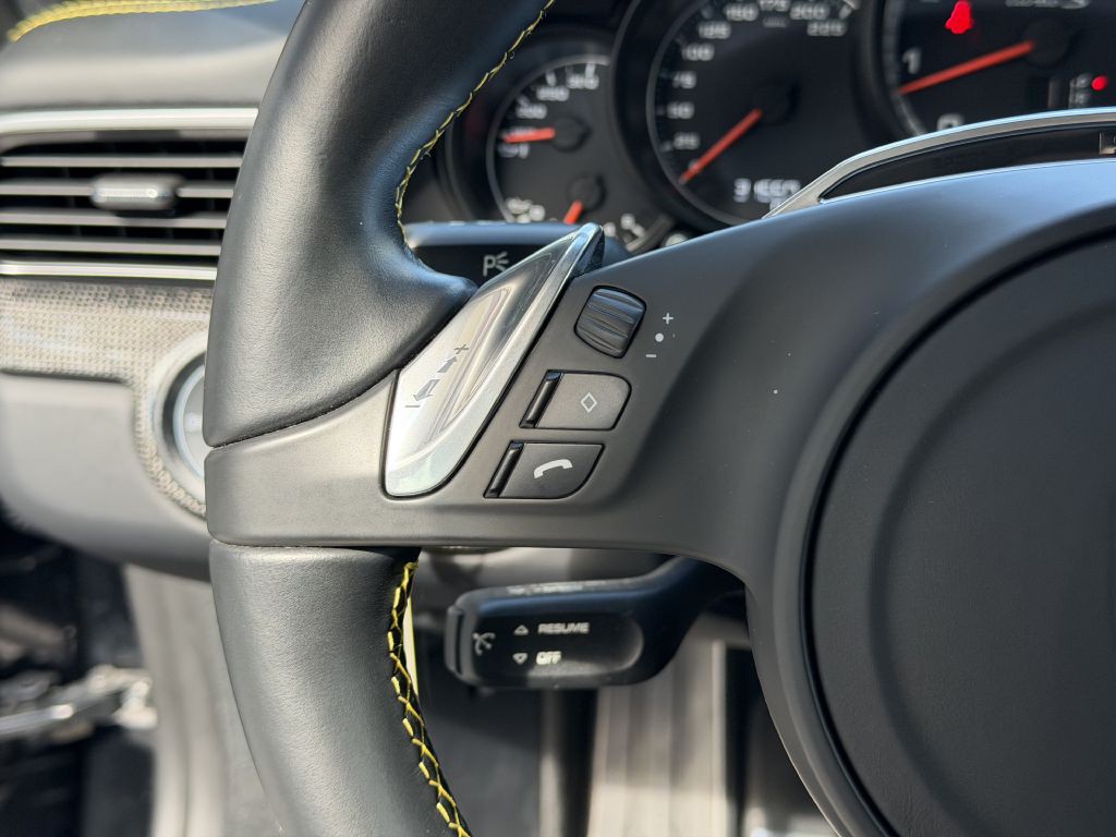 2014 Porsche 911 Image 42