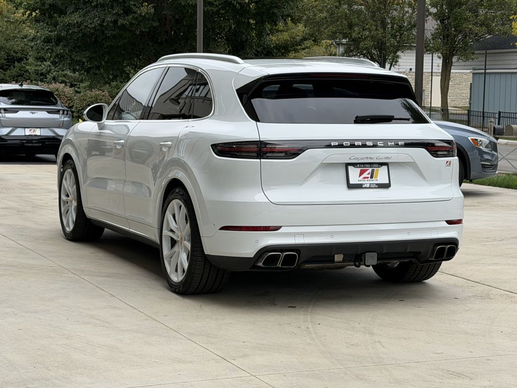 2022 Porsche Cayenne Image 4