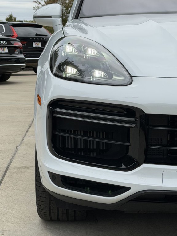 2022 Porsche Cayenne Image 5