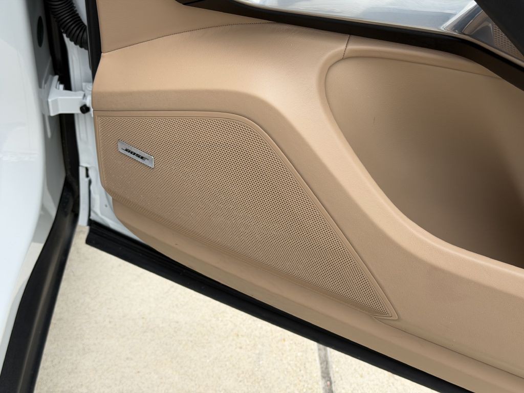 2022 Porsche Cayenne Image 10