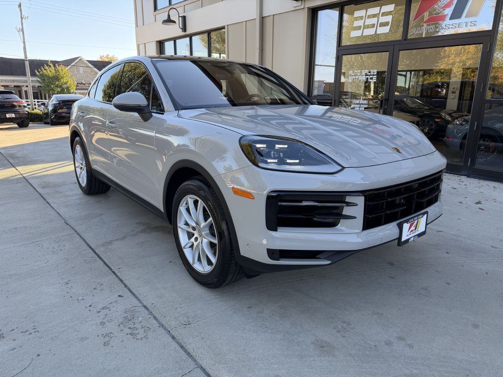 2024 Porsche Cayenne Image 3