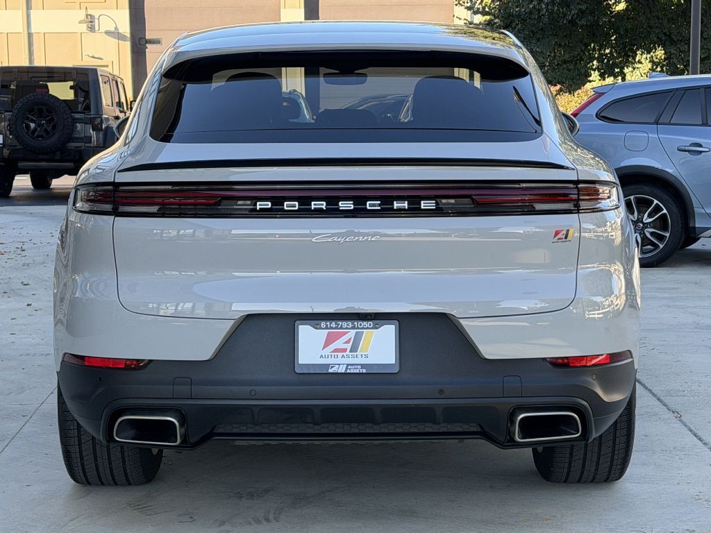 2024 Porsche Cayenne Image 7