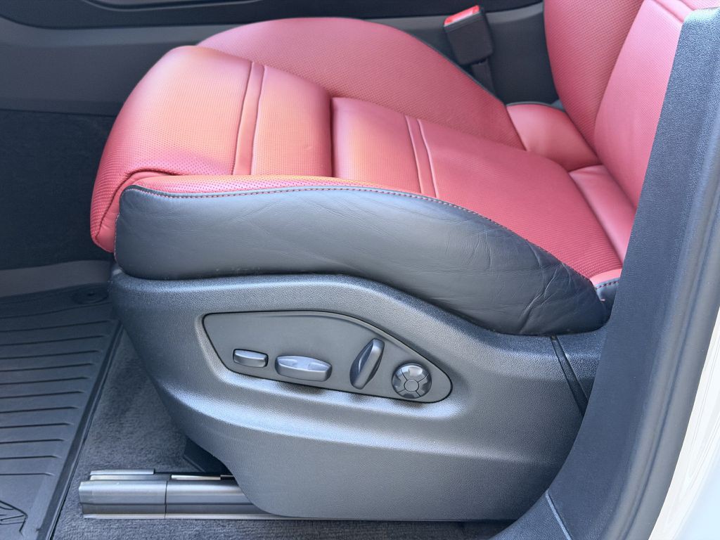 2024 Porsche Cayenne Image 27