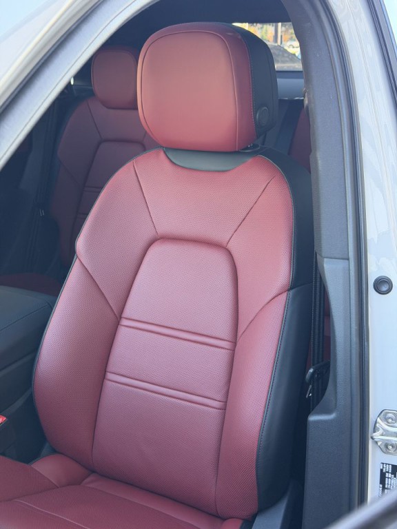 2024 Porsche Cayenne Image 28