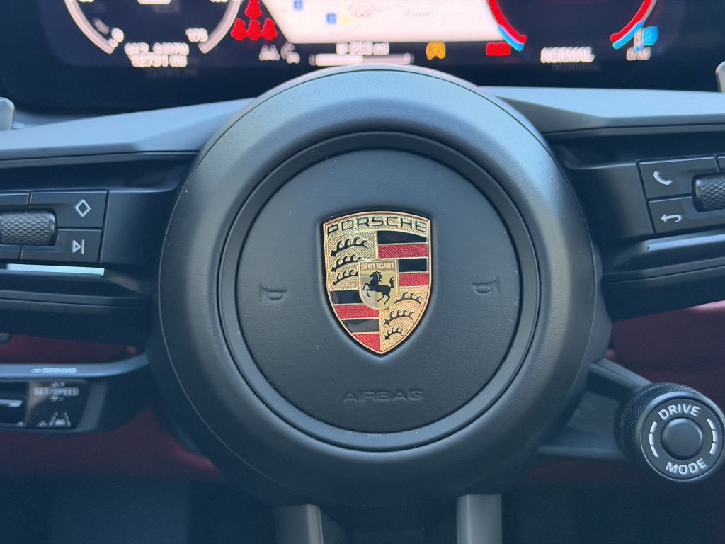 2024 Porsche Cayenne Image 34