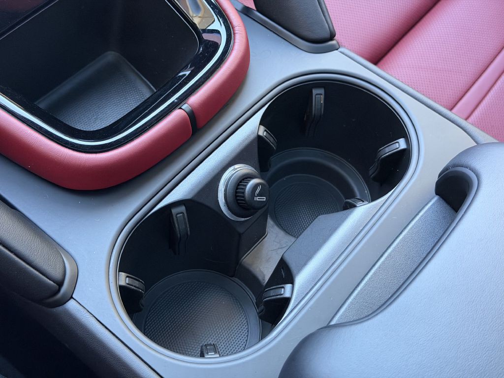 2024 Porsche Cayenne Image 47