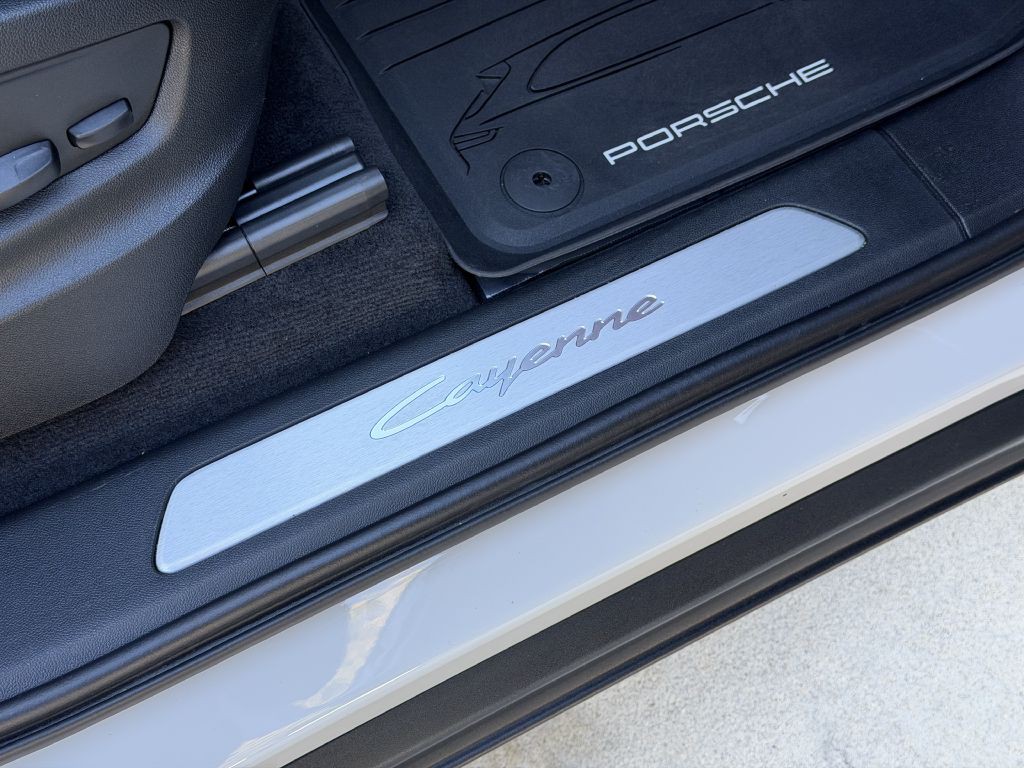 2024 Porsche Cayenne Image 61