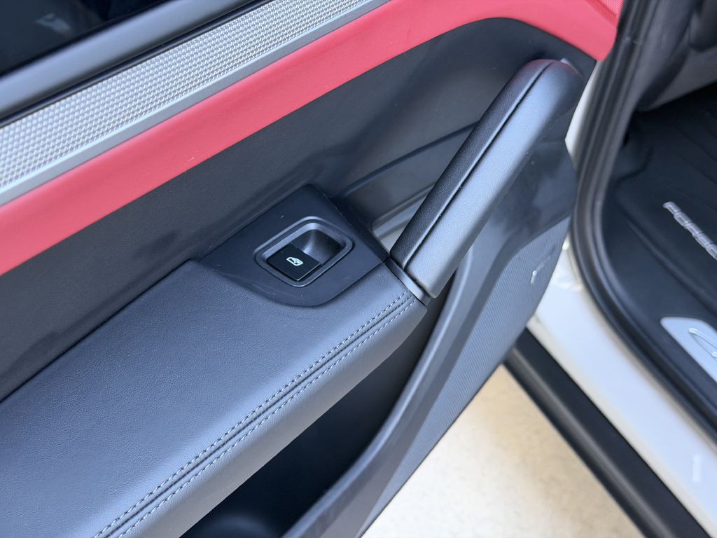 2024 Porsche Cayenne Image 73