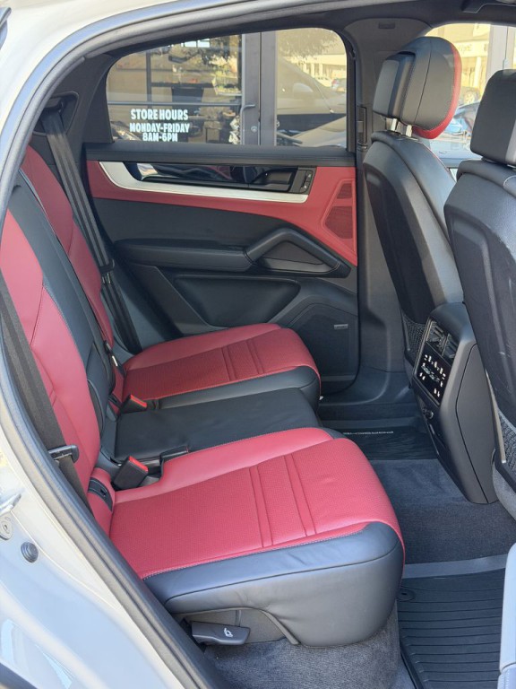 2024 Porsche Cayenne Image 82