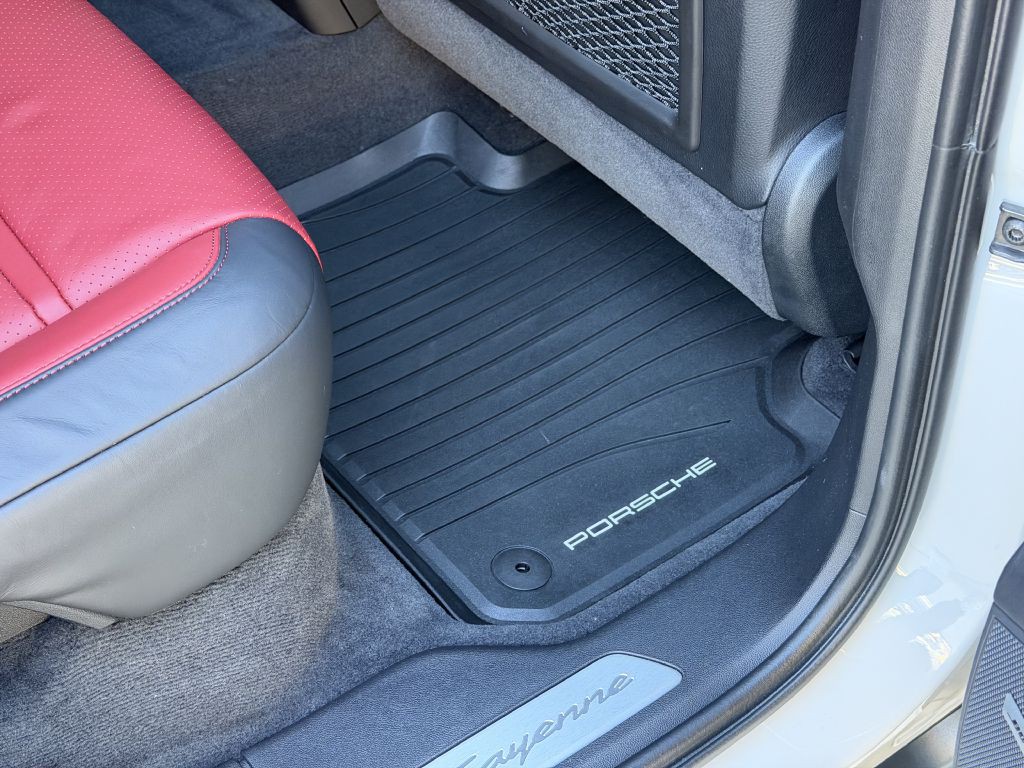 2024 Porsche Cayenne Image 89