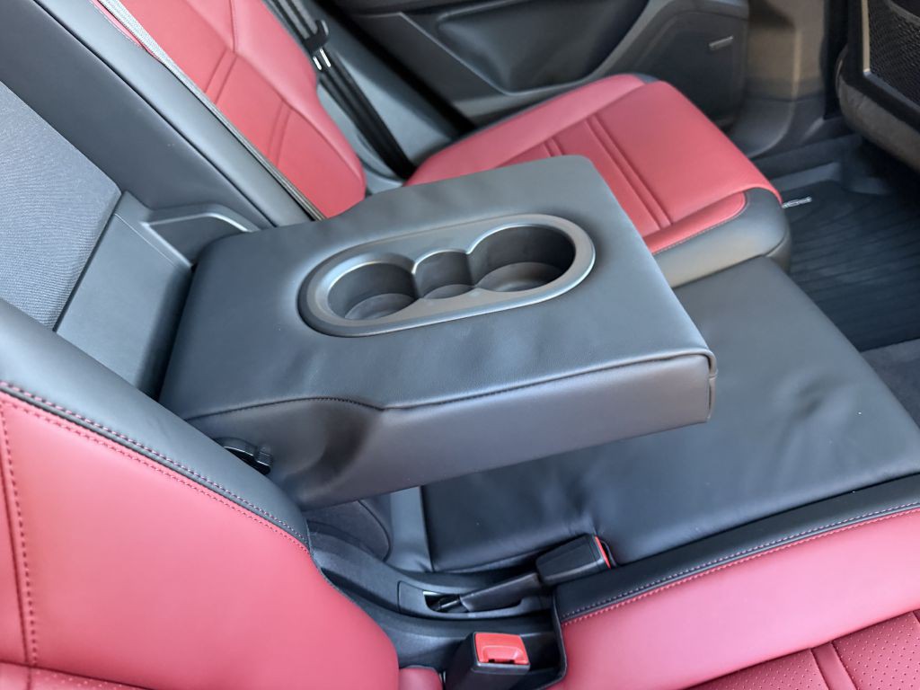 2024 Porsche Cayenne Image 93
