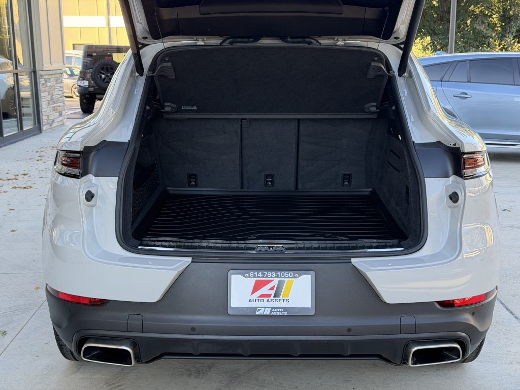 2024 Porsche Cayenne Image 94