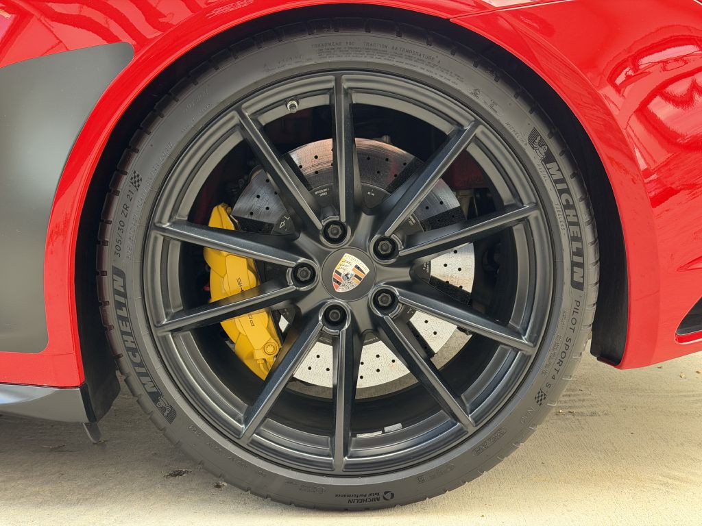 2018 Porsche 911 Image 18