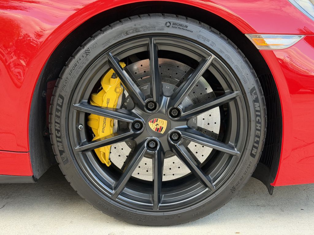 2018 Porsche 911 Image 20