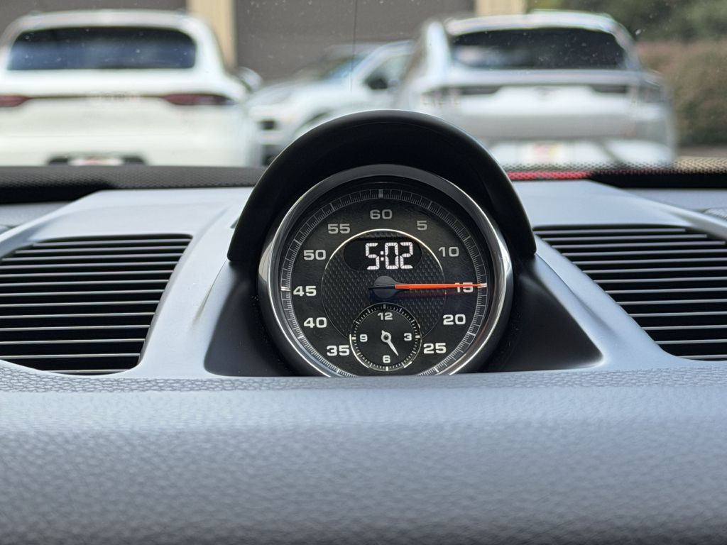 2018 Porsche 911 Image 41