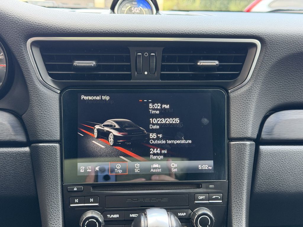 2018 Porsche 911 Image 42