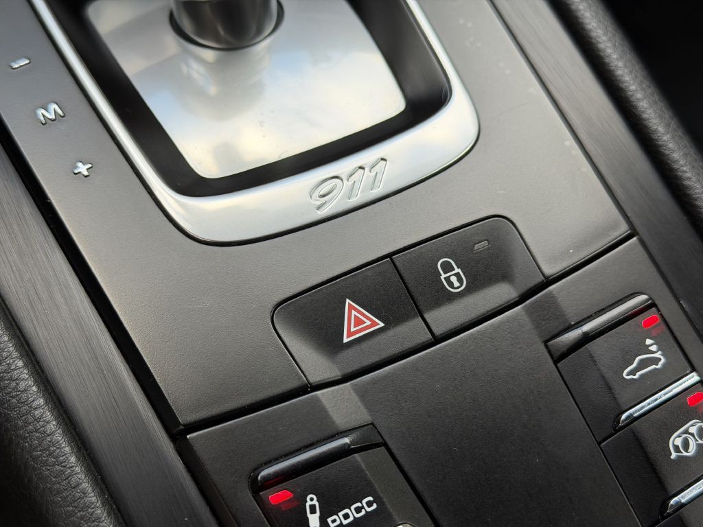 2018 Porsche 911 Image 49
