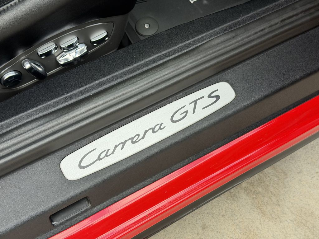 2018 Porsche 911 Image 62