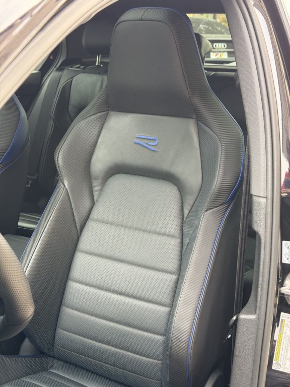 2022 Volkswagen Golf Image 31