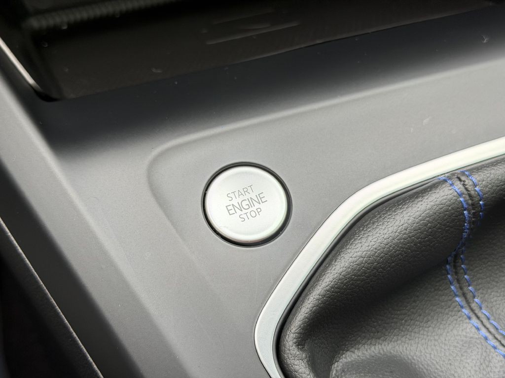 2022 Volkswagen Golf Image 43