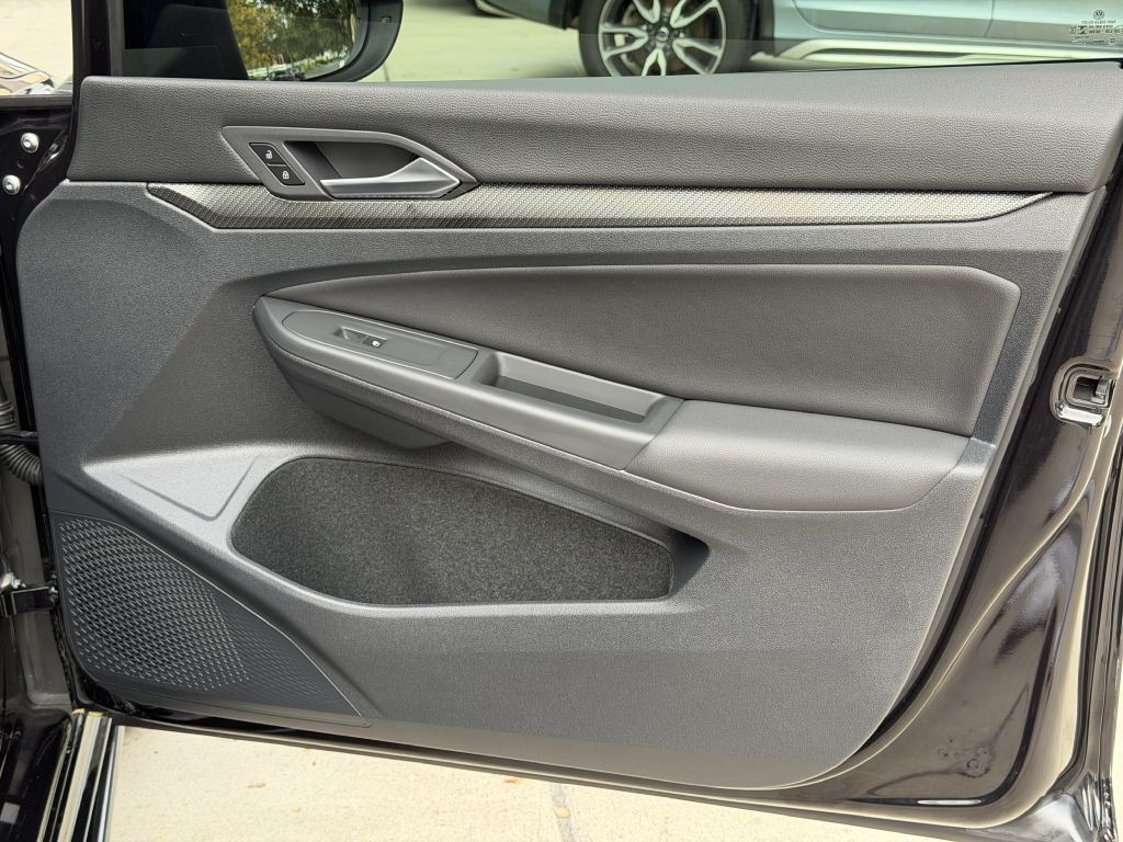 2022 Volkswagen Golf Image 53