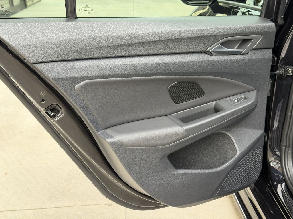 2022 Volkswagen Golf Image 69