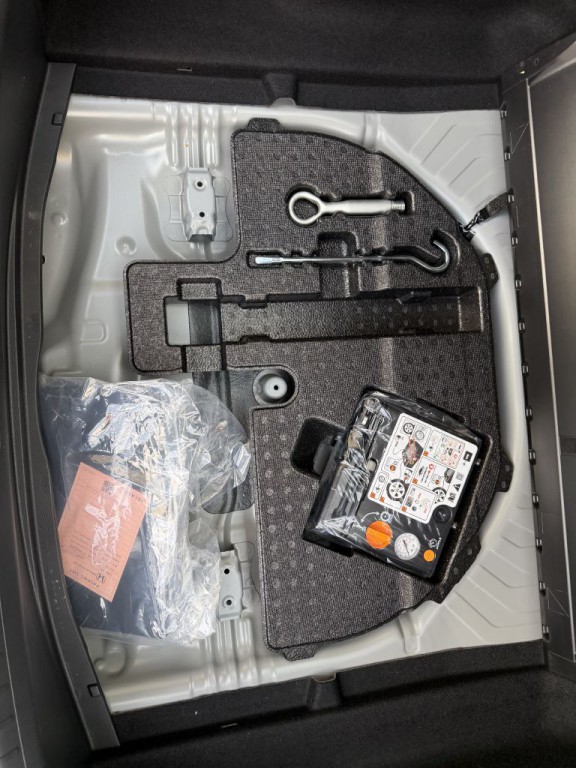 2023 Honda Civic Image 101