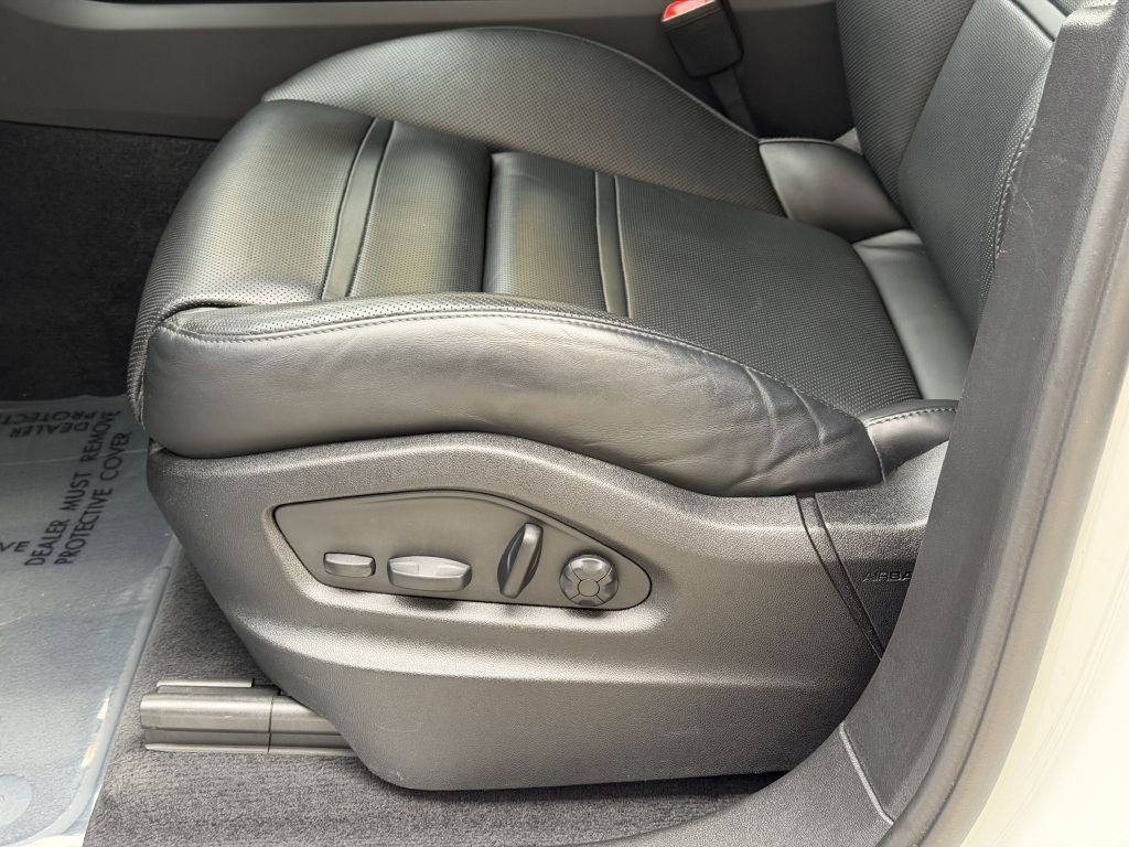 2022 Porsche Cayenne Image 26