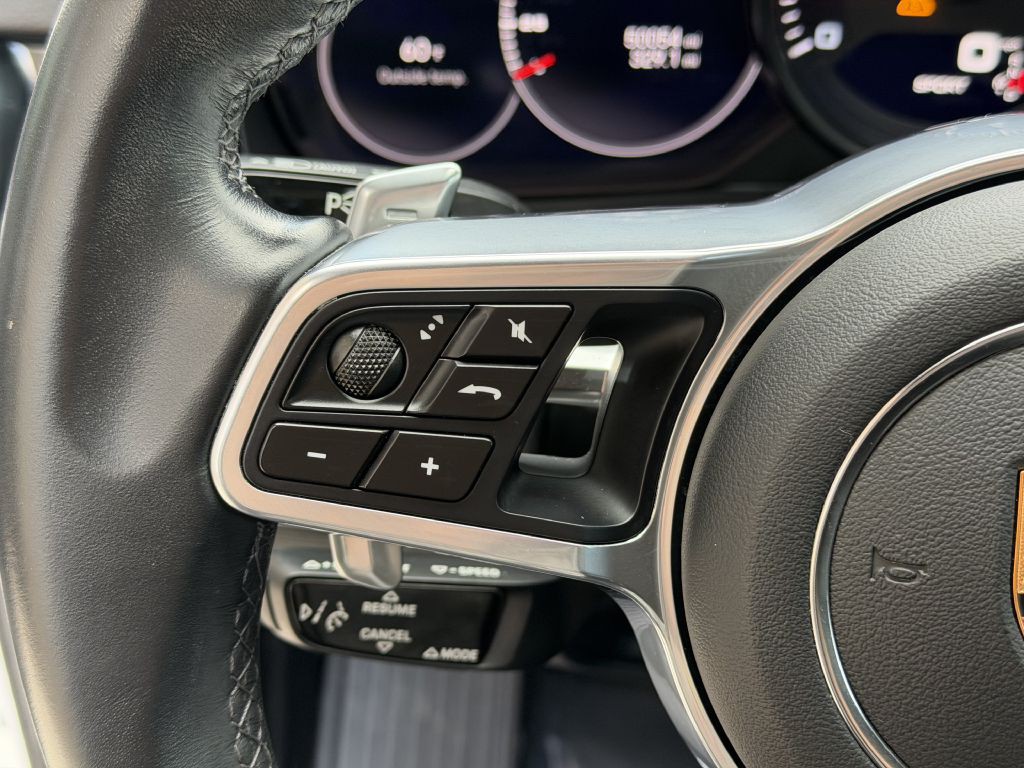 2022 Porsche Cayenne Image 33