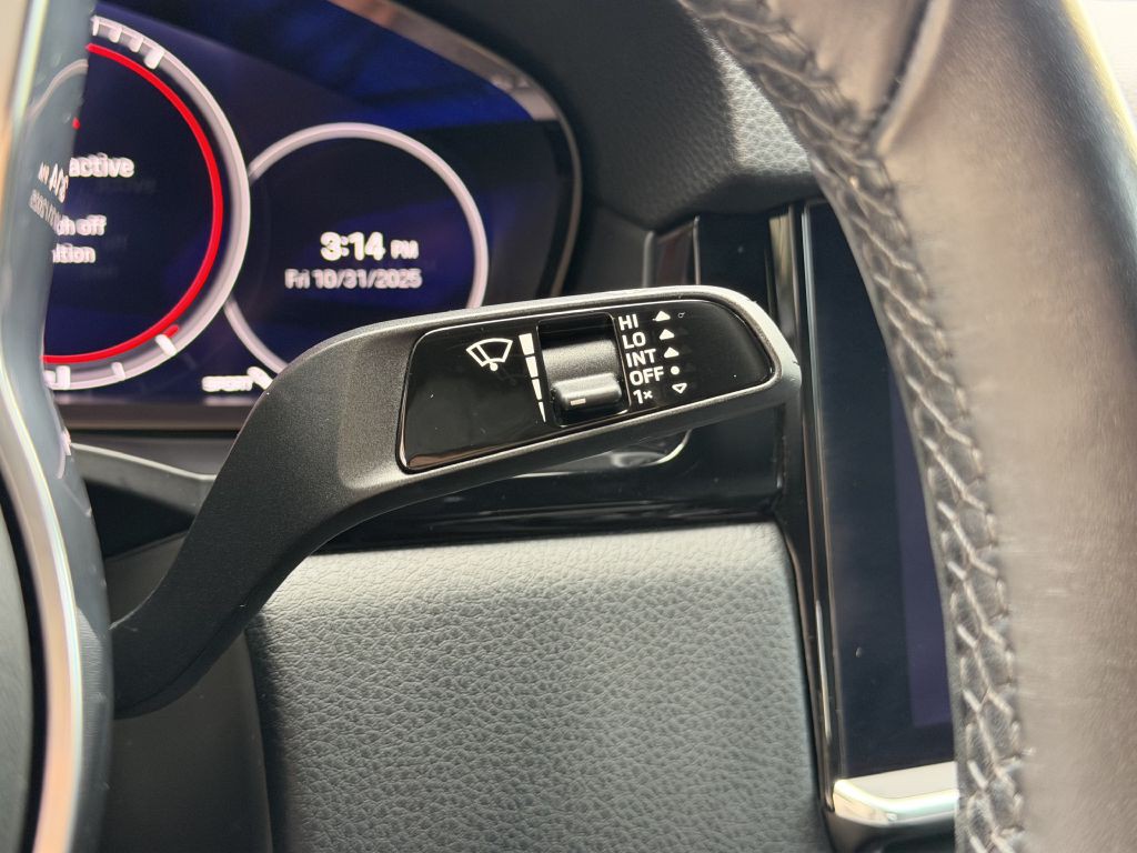 2022 Porsche Cayenne Image 36