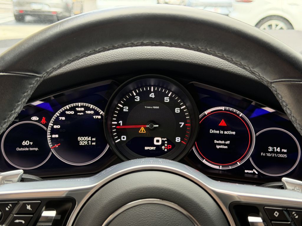 2022 Porsche Cayenne Image 37