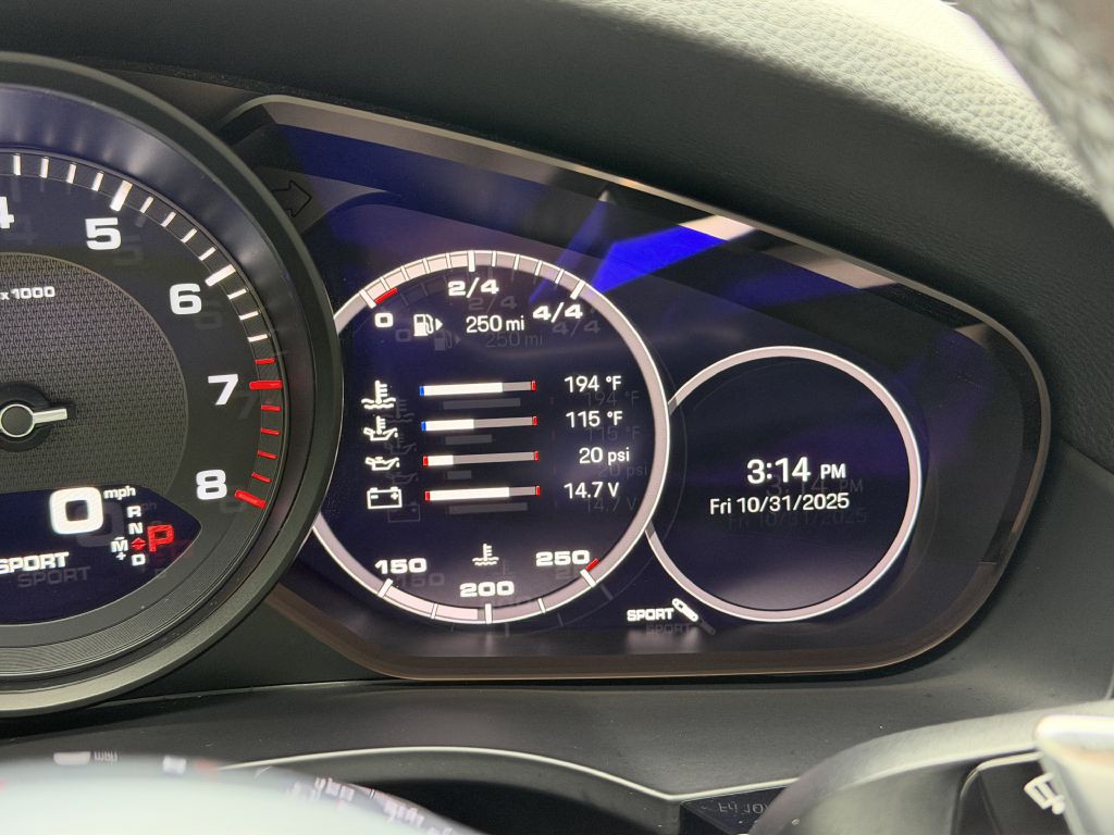 2022 Porsche Cayenne Image 39