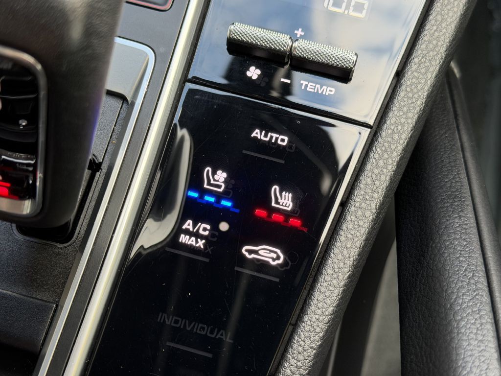 2022 Porsche Cayenne Image 47