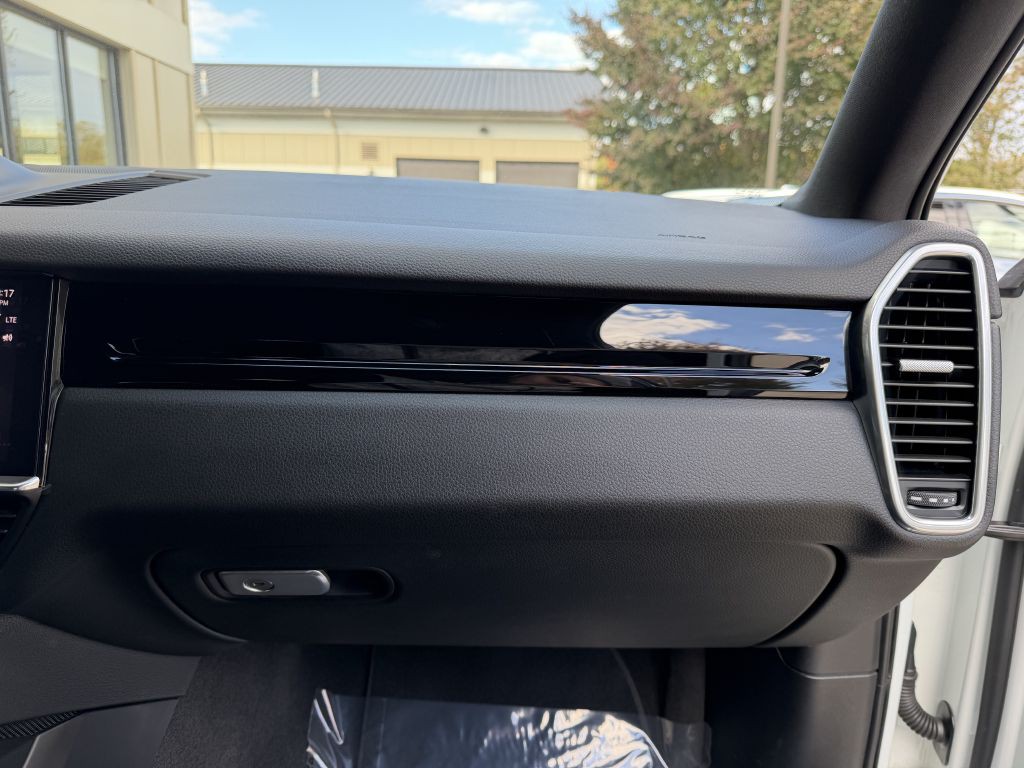 2022 Porsche Cayenne Image 66