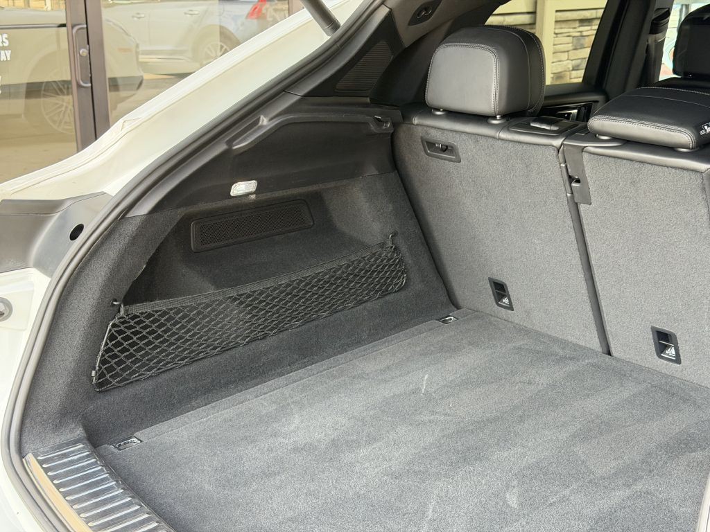 2022 Porsche Cayenne Image 97