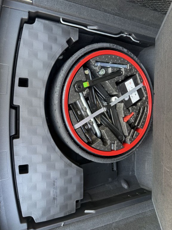 2022 Porsche Cayenne Image 99