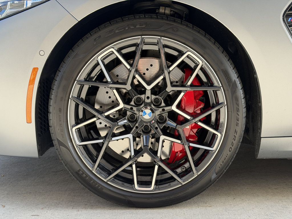 2024 BMW M8 Image 15
