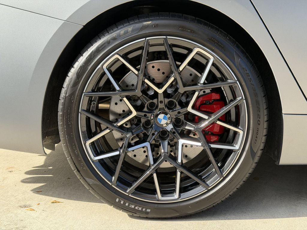 2024 BMW M8 Image 17