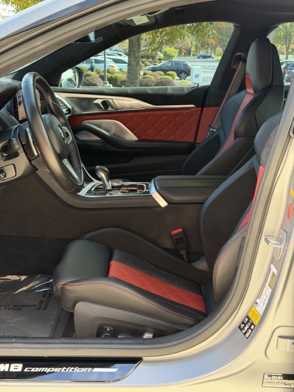 2024 BMW M8 Image 19