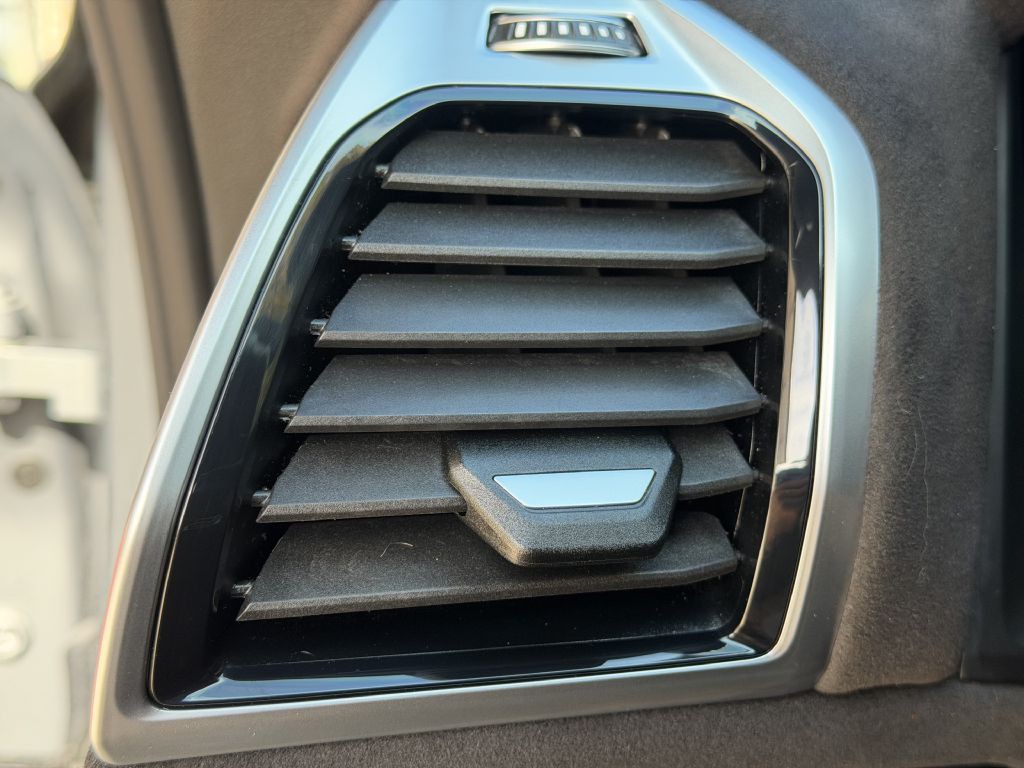 2024 BMW M8 Image 29