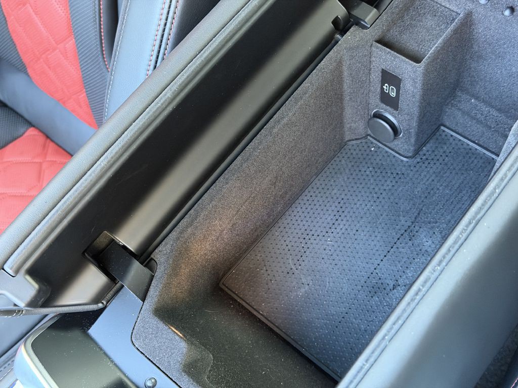 2024 BMW M8 Image 47