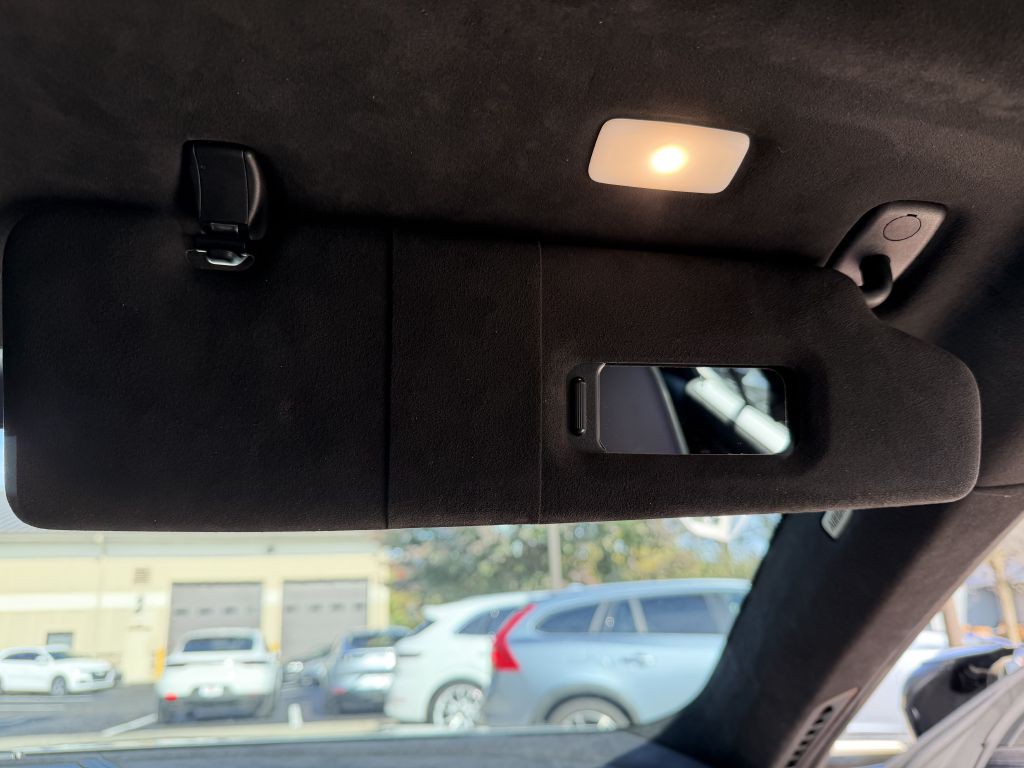 2024 BMW M8 Image 67