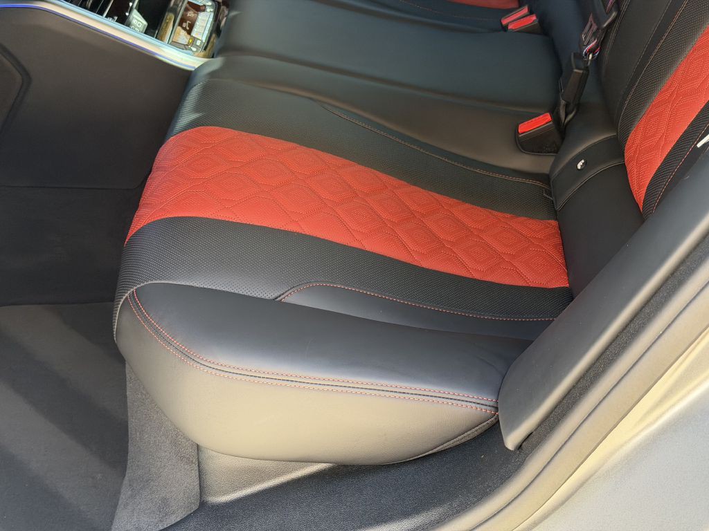 2024 BMW M8 Image 73