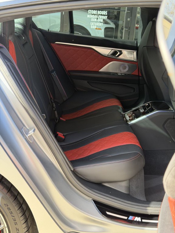 2024 BMW M8 Image 77